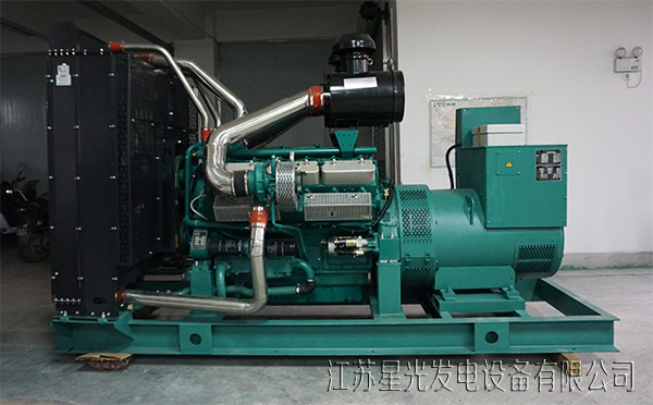 400kw上海乾能柴油發(fā)電機(jī)組